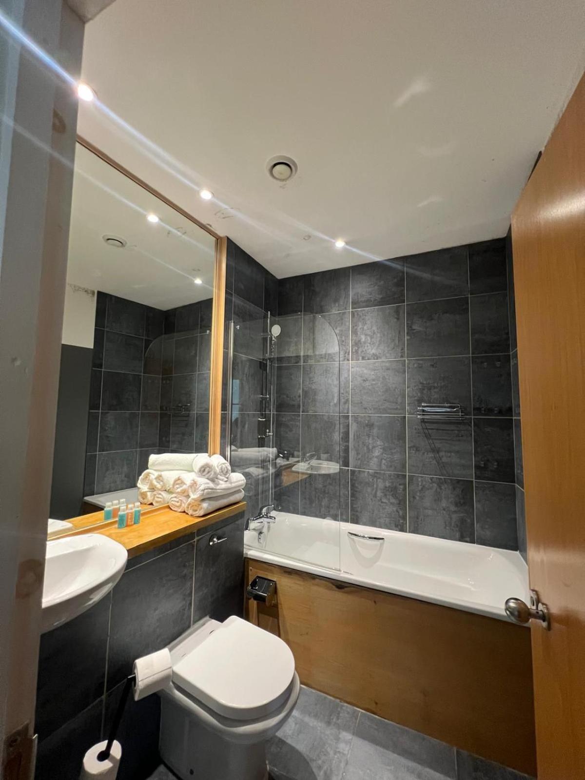 Super Prime City Centre Modern 3 Bed Apartment Liverpool Buitenkant foto